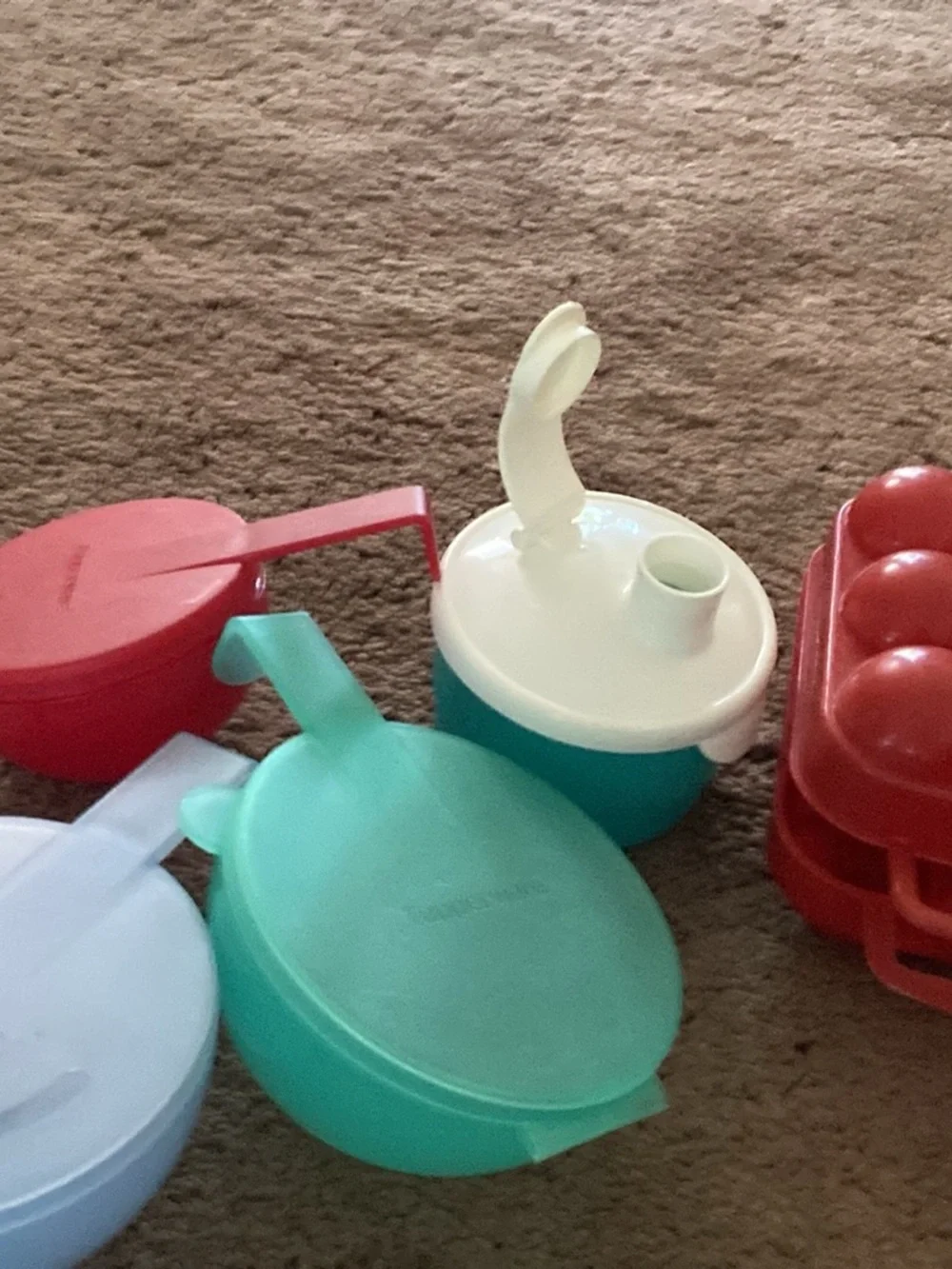 Bundle of Tupperware brand Tupperware misc pieces